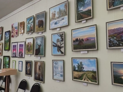 В Башкирии открылась выставка «Мир глазами художника»