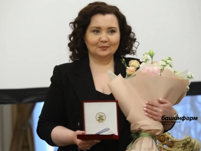 Певица Альбина Шагимуратова стала заслуженной артисткой Башкортостана